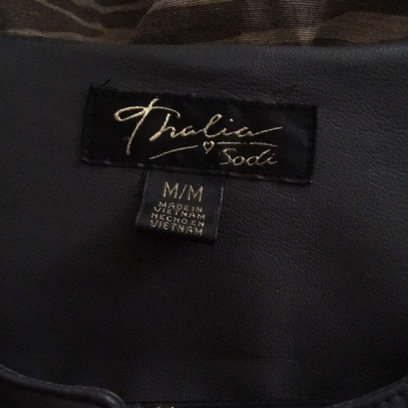 Leather jacket - Picture 5 of 11